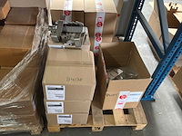 Partij zonnepaneel installatiematerialen - afbeelding 2 van  22