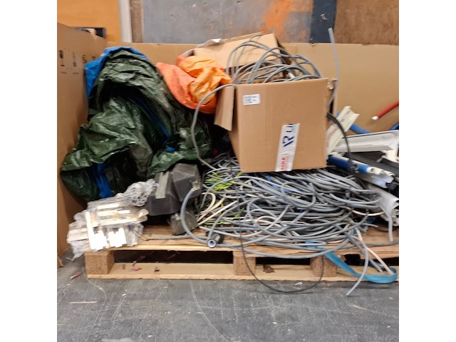 Partij zonnepaneel montagemateriaal en toebehoren - afbeelding 14 van  20