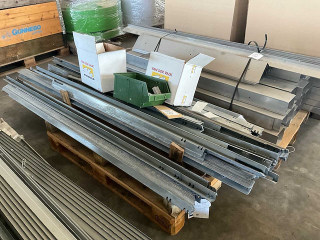 Partij zonnepaneel montagemateriaal - afbeelding 7 van  12