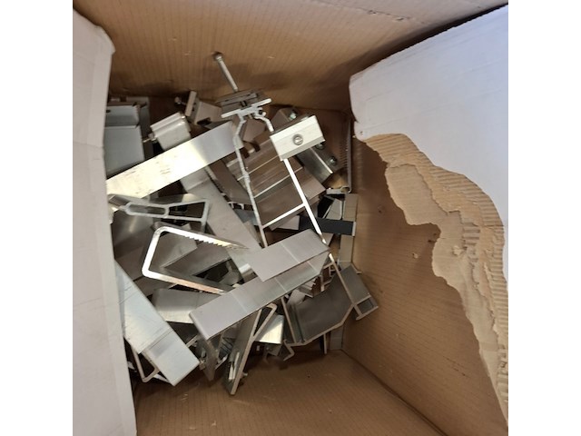 Partij zonnepaneel montagemateriaal - afbeelding 2 van  22