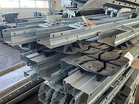 Partij zonnepaneel montagesteun - afbeelding 4 van  5