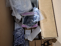 Partij zonnepaneel toebehoren o.a. huawei, sma, solar edge - afbeelding 10 van  19