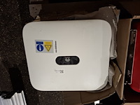 Partij zonnepaneel toebehoren o.a. huawei, sma, solar edge - afbeelding 13 van  19