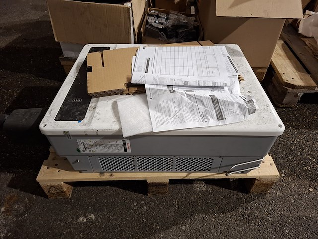 Partij zonnepaneel toebehoren o.a. huawei, sma, solar edge - afbeelding 16 van  19