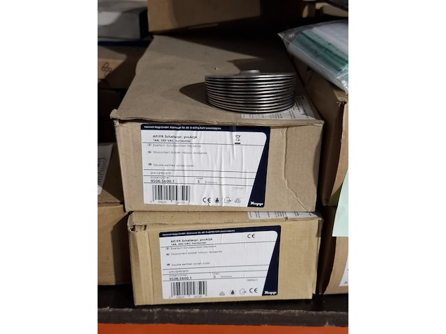 Partij zonnepaneel toebehoren - afbeelding 4 van  16