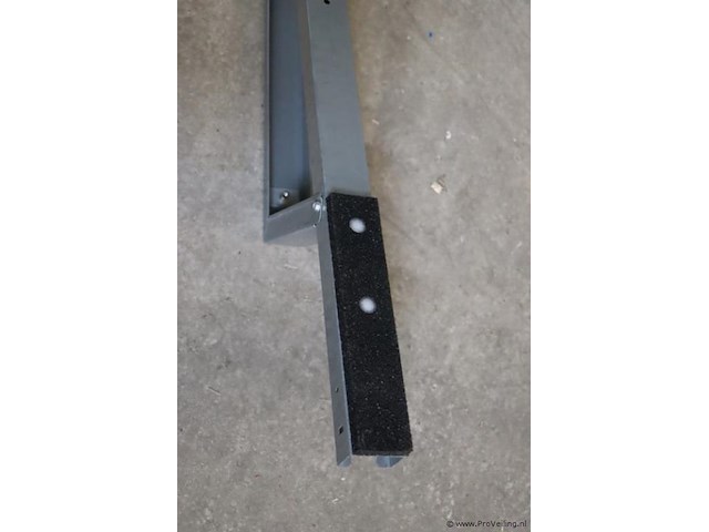 Partij zonnepaneelprofielen - afbeelding 4 van  6