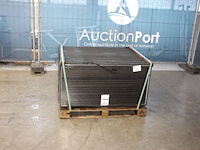 Partij zonnepanelen abound solar ab1-67b 1000v 50stuks nieuw - afbeelding 1 van  1