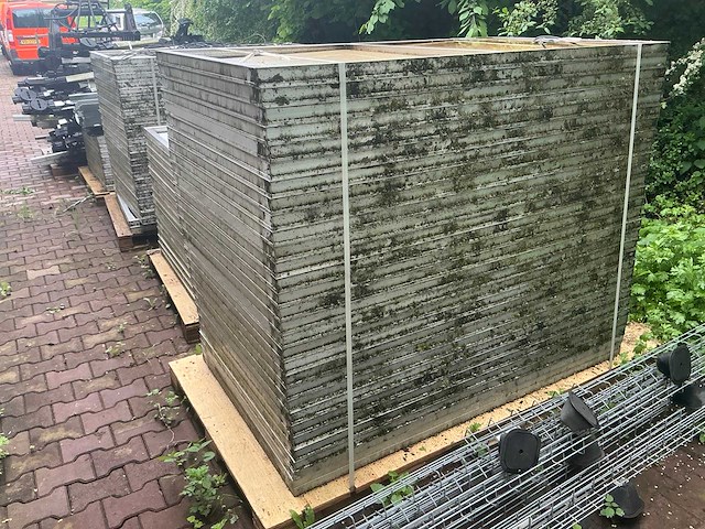 Partij zonnepanelen met toebehoren - afbeelding 8 van  17