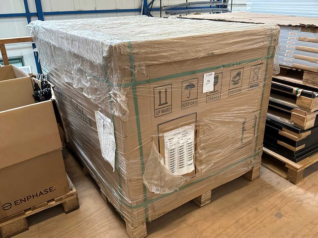 Partij zonnepanelen - afbeelding 4 van  11