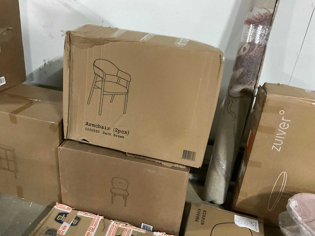 Partij zuiver / white label meubels & woonaccessoires - afbeelding 25 van  28