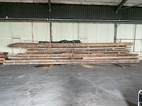 Partij zwaar constructiehout en gelamineerde houten balken – 47 stuks – kopmaat tot ca. 310 × 175 mm – lengte tot ca. 10,05 m - afbeelding 3 van  10