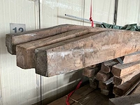 Partij zwaar constructiehout en gelamineerde houten balken – 47 stuks – kopmaat tot ca. 310 × 175 mm – lengte tot ca. 10,05 m - afbeelding 8 van  10