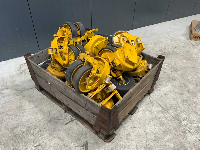 Partij zwaar dubbele zwenkwielen - afbeelding 1 van  4