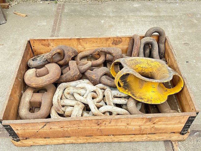 Partij zwaar hijsmateriaal - afbeelding 1 van  4