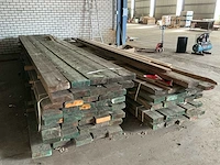 Partij zwaar houten balkhout – 207 stuks – ca. 20,6 m³ – lengtes tot 5,9 m - afbeelding 4 van  10