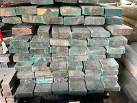 Partij zwaar houten balkhout – 207 stuks – ca. 20,6 m³ – lengtes tot 5,9 m - afbeelding 7 van  10