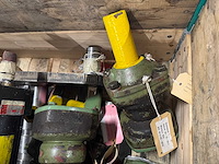 Partij zware machine-onderdelen - cilinders/actuators, flenzen en bussen - afbeelding 6 van  6