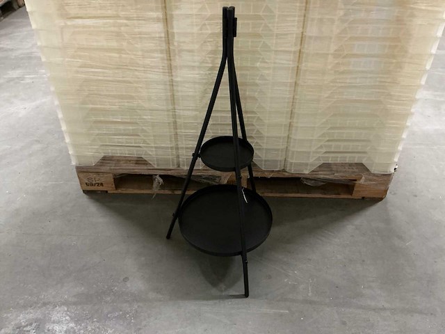 Partij zwarte etagères h79,5cm (12x) - afbeelding 1 van  4