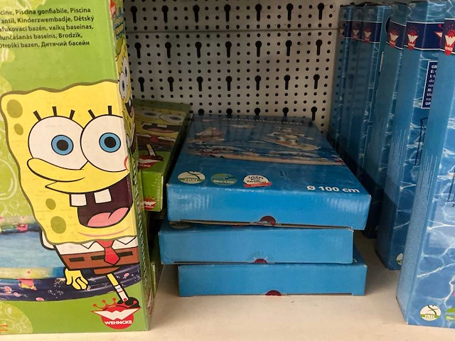 Partij zwembaden en speelgoed - afbeelding 3 van  26