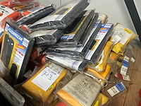 Partij zwemvesten, kledingzakken en thermische zakken - afbeelding 5 van  6