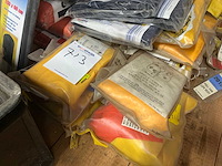 Partij zwemvesten, kledingzakken en thermische zakken - afbeelding 6 van  6