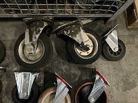 Partij (zwenk)wielen in diverse maten circa 50 stuks - afbeelding 4 van  6