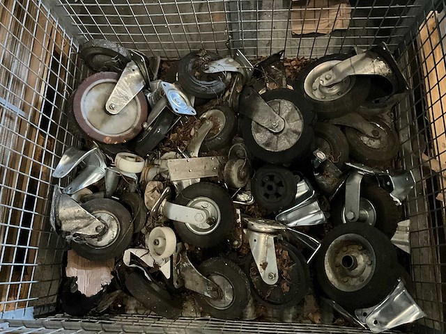 Partij (zwenk)wielen in diverse maten circa 50 stuks - afbeelding 5 van  6