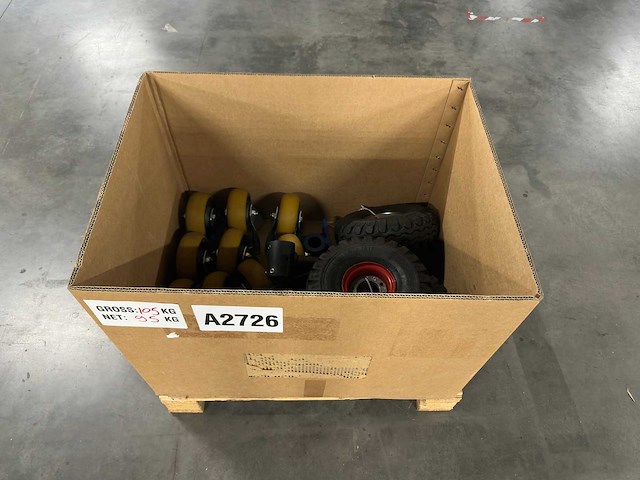 Partij zwenkwielen & transportwielen - afbeelding 1 van  7