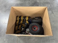 Partij zwenkwielen & transportwielen - afbeelding 2 van  7