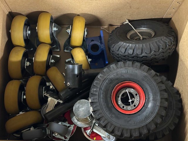 Partij zwenkwielen & transportwielen - afbeelding 3 van  7