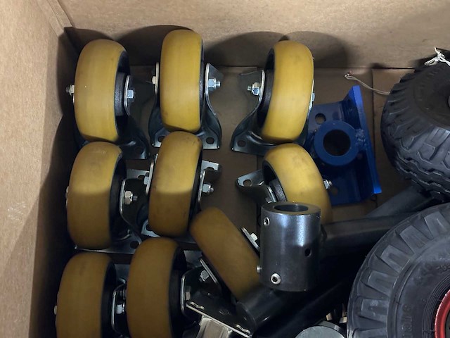 Partij zwenkwielen & transportwielen - afbeelding 4 van  7