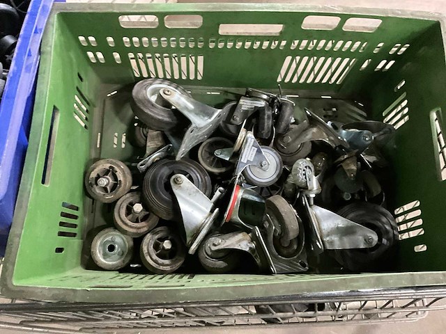 Partij zwenkwielen - afbeelding 3 van  5