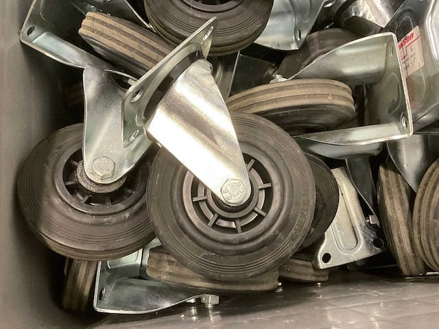 Partij zwenkwielen - afbeelding 4 van  6