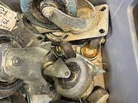 Partij zwenkwielen - afbeelding 3 van  4