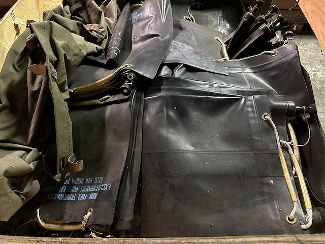 Partij zwitserse waterzakken 20 liter - afbeelding 4 van  8