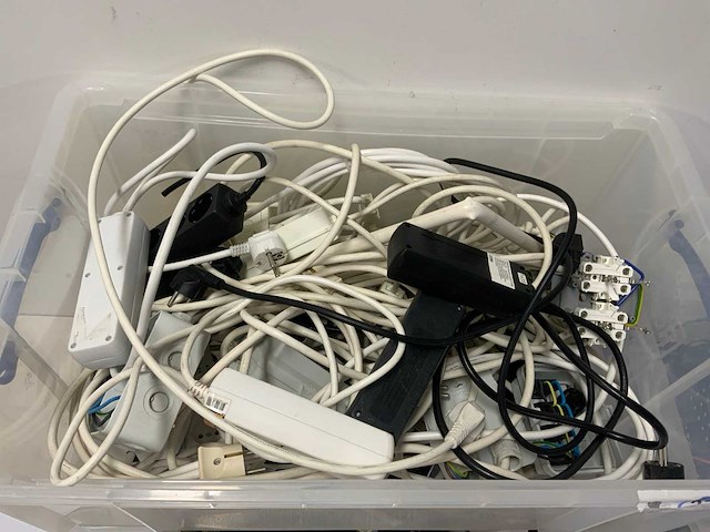 Partijd draden, kabels & snoeren - afbeelding 5 van  7