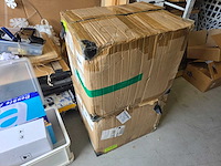 Partijhandel | complete inhoud van 3 stellingvakken met gereedschap, elektronica, horeca-artikelen en diversen - afbeelding 81 van  87