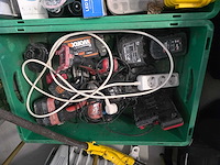 Partijhandel | complete inhoud van 3 stellingvakken met gereedschap, elektronica, horeca-artikelen en diversen - afbeelding 33 van  82
