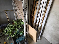 Partijhandel | complete inhoud van 3 stellingvakken met gereedschap, elektronica, horeca-artikelen en diversen - afbeelding 45 van  82