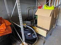 Partijhandel | complete inhoud van 3 stellingvakken met gereedschap, elektronica, horeca-artikelen en diversen - afbeelding 69 van  82