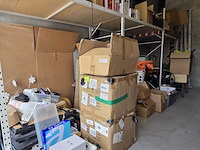 Partijhandel | complete inhoud van 3 stellingvakken met gereedschap, elektronica, horeca-artikelen en diversen - afbeelding 81 van  82