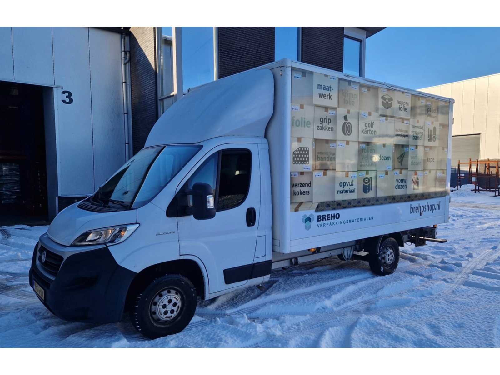 Partijhandel, palletstellingen, bedrijfswagen, gereedschap en kleding