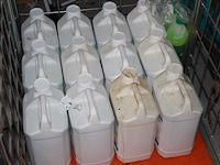 Partijtje schoonmaakspullen ruim 13 stuks