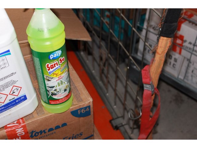 Partijtje schoonmaakspullen ruim 13 stuks - afbeelding 5 van  11