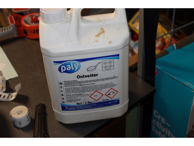 Partijtje schoonmaakspullen ruim 13 stuks - afbeelding 7 van  11