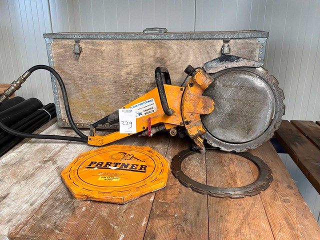 Partner hydraulische betonzaag - afbeelding 1 van  6