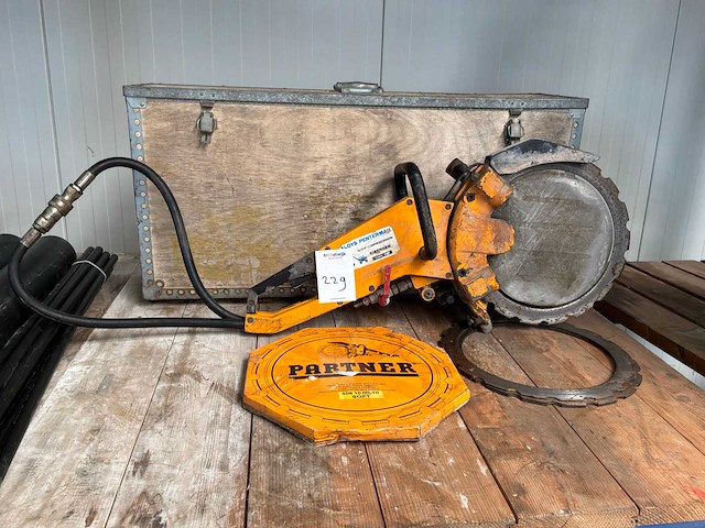 Partner hydraulische betonzaag - afbeelding 2 van  6