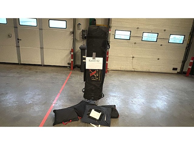 Party tent - afbeelding 2 van  3