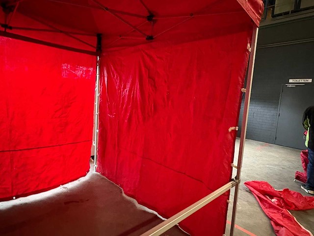 Party tent - afbeelding 5 van  7