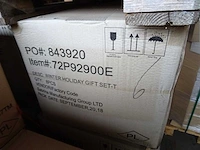 Partylite - 72p92900e - winter holiday gift set - tealight & votive sampler tin (144x) - afbeelding 4 van  6